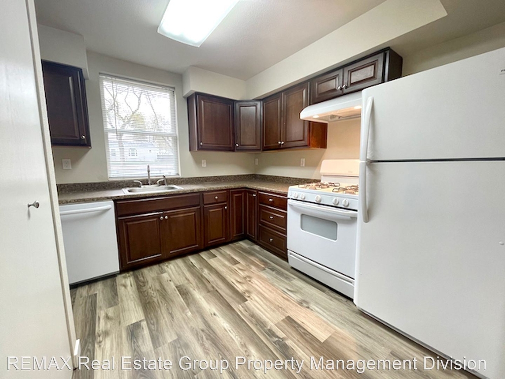 2101 E. Willamette Ave - Photo 11