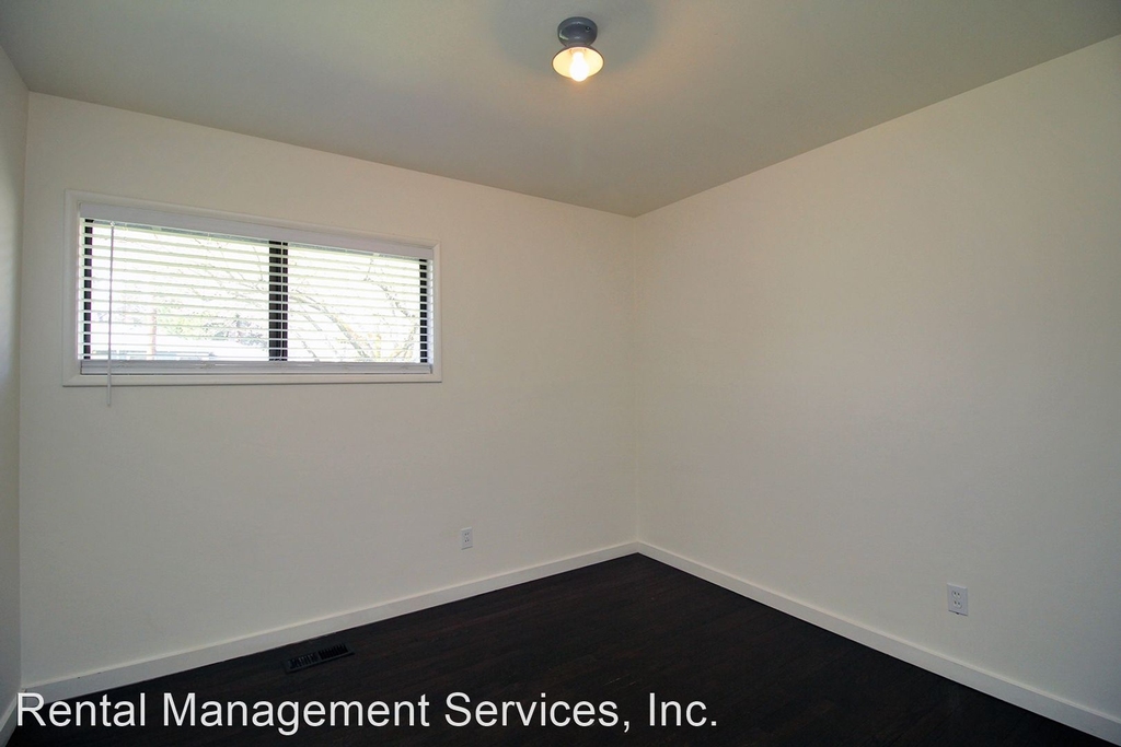 124 Ne 143rd Ave - Photo 15