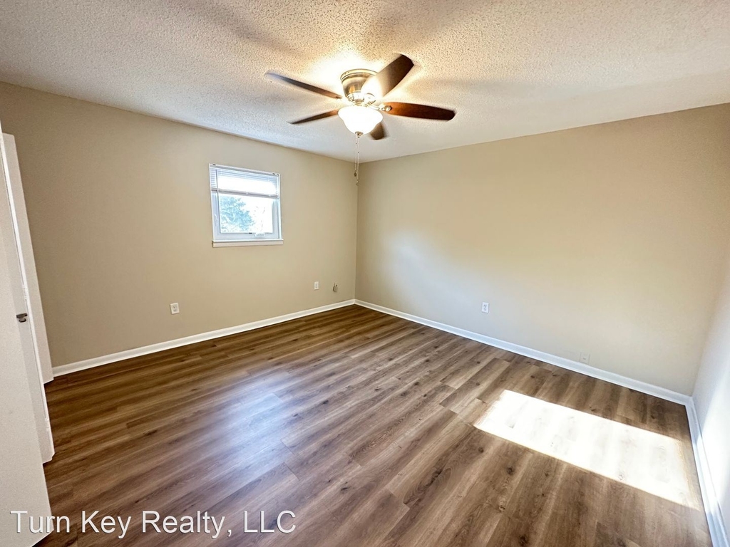 8372 Thomas Avenue Apt 200 - Photo 6