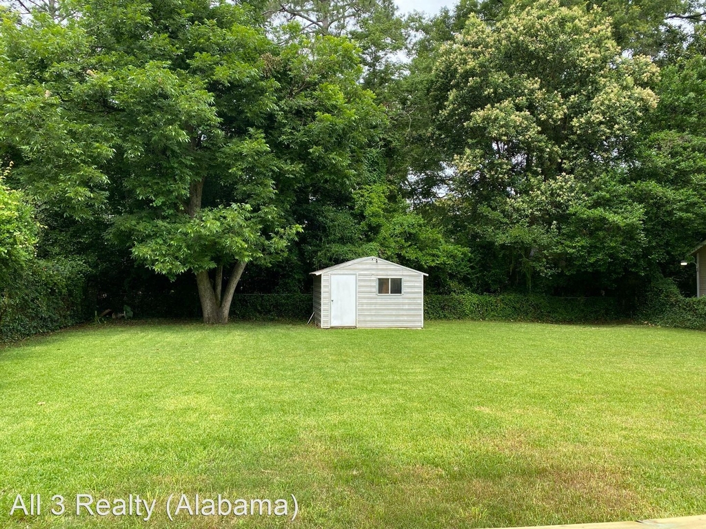 723 Hillman Street, Montgomery (built 1951) - Photo 22