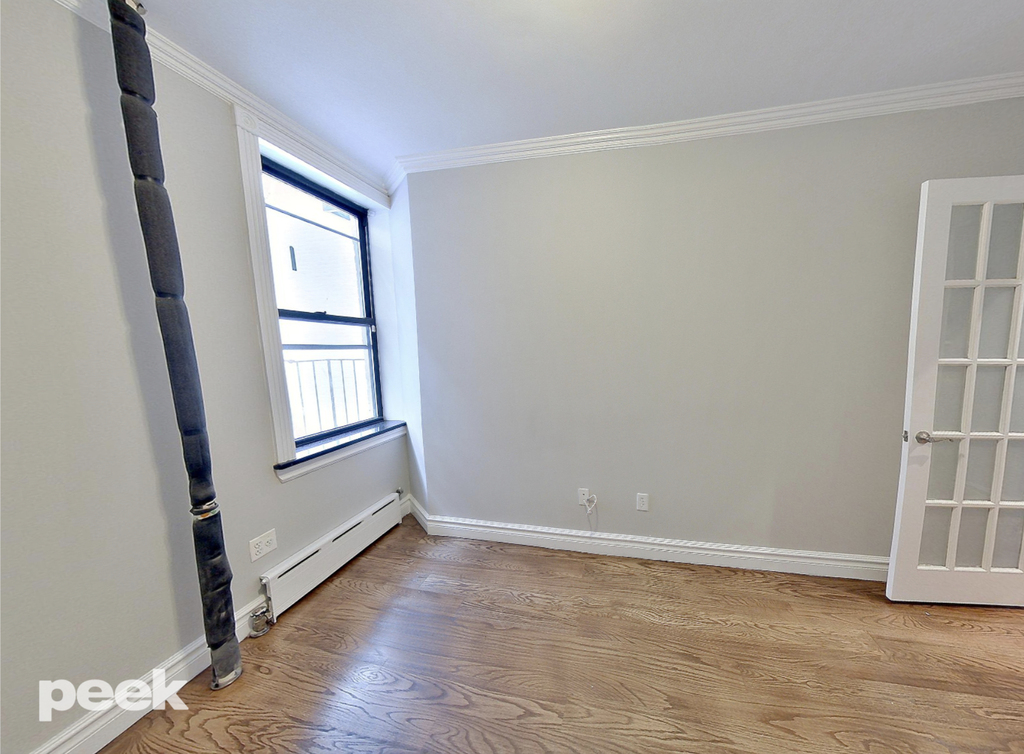 215 East 25th Street - Photo 1