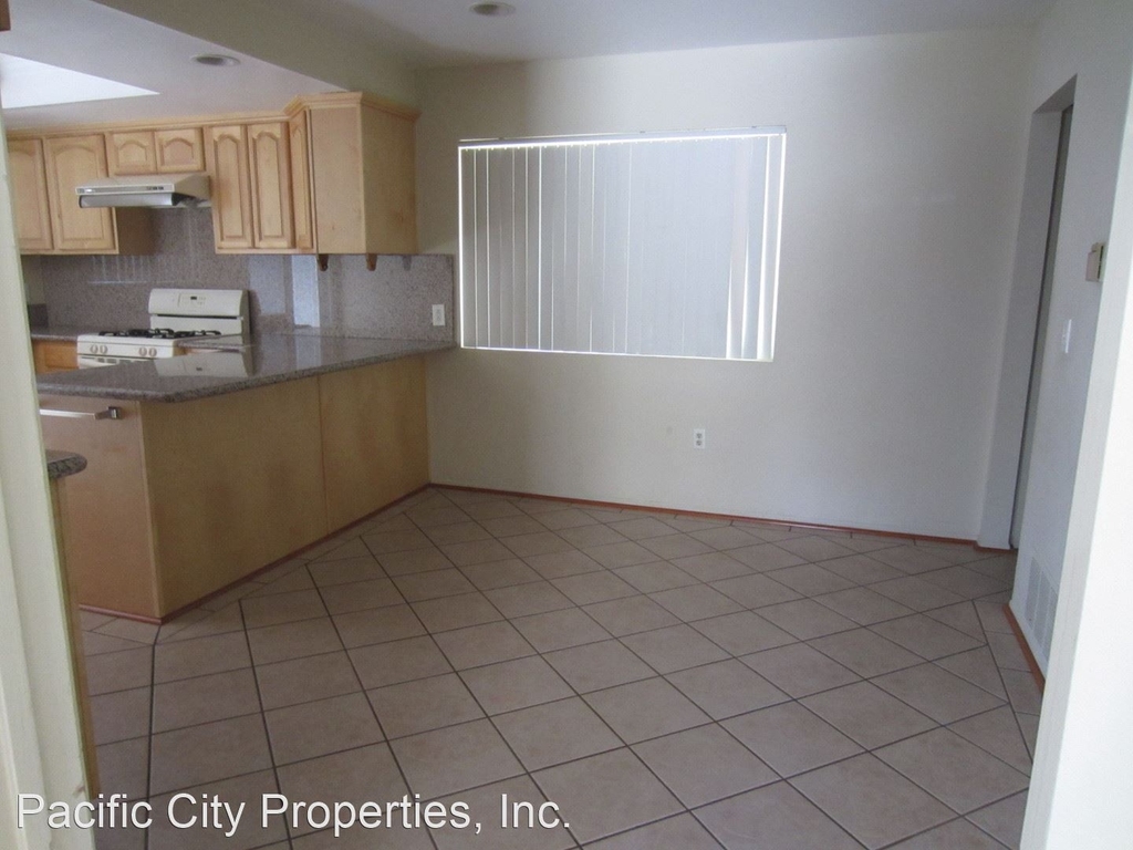 18302 Patterson Ln - Photo 3