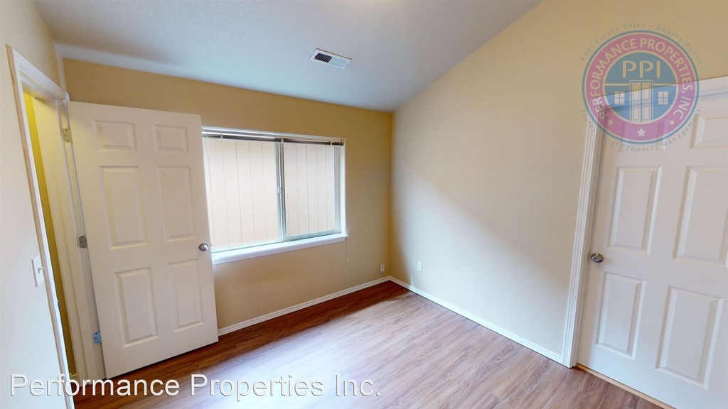 17668 Sw Falling Leaf Court - Photo 10