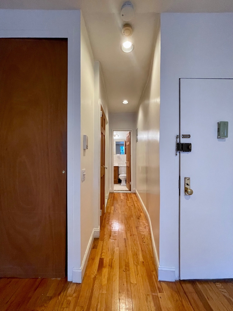 422 East 83rd Street - Photo 7