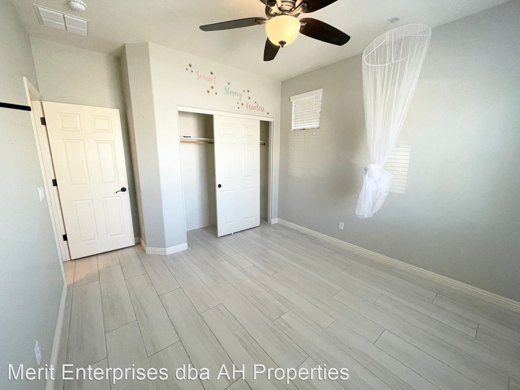 38205 W Montserrat St - Photo 27