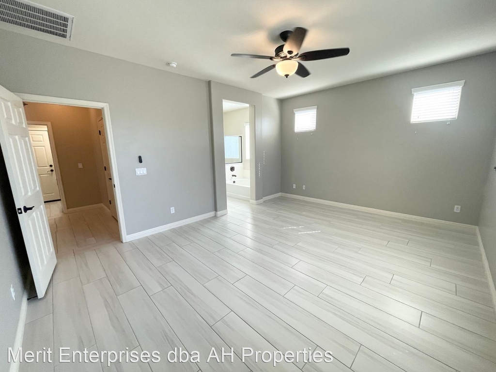 38205 W Montserrat St - Photo 20