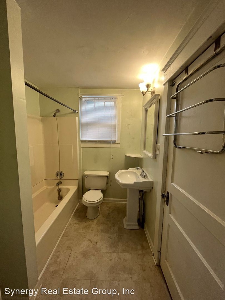 1204 Boscobel Ave - Photo 9