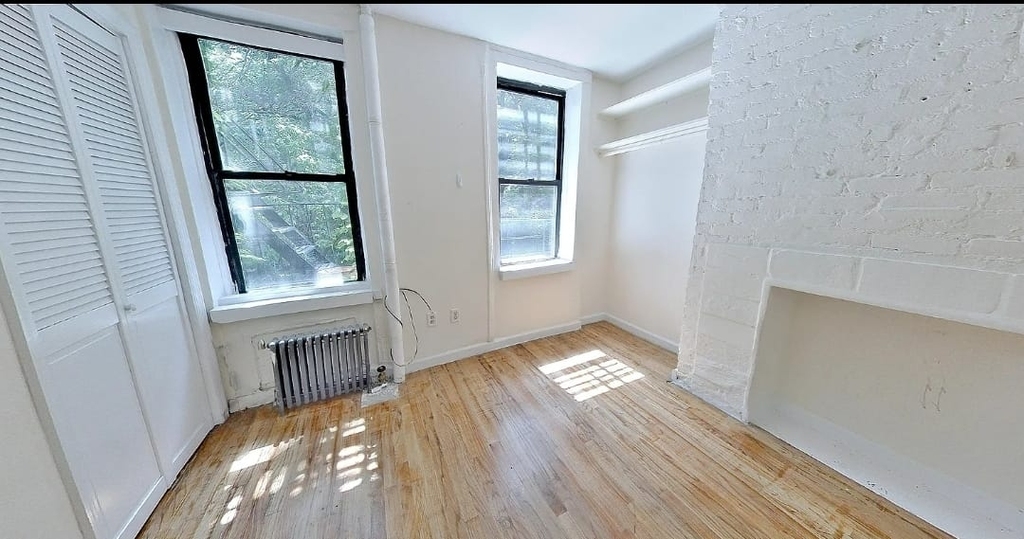 516 East 5th Street - Photo 1