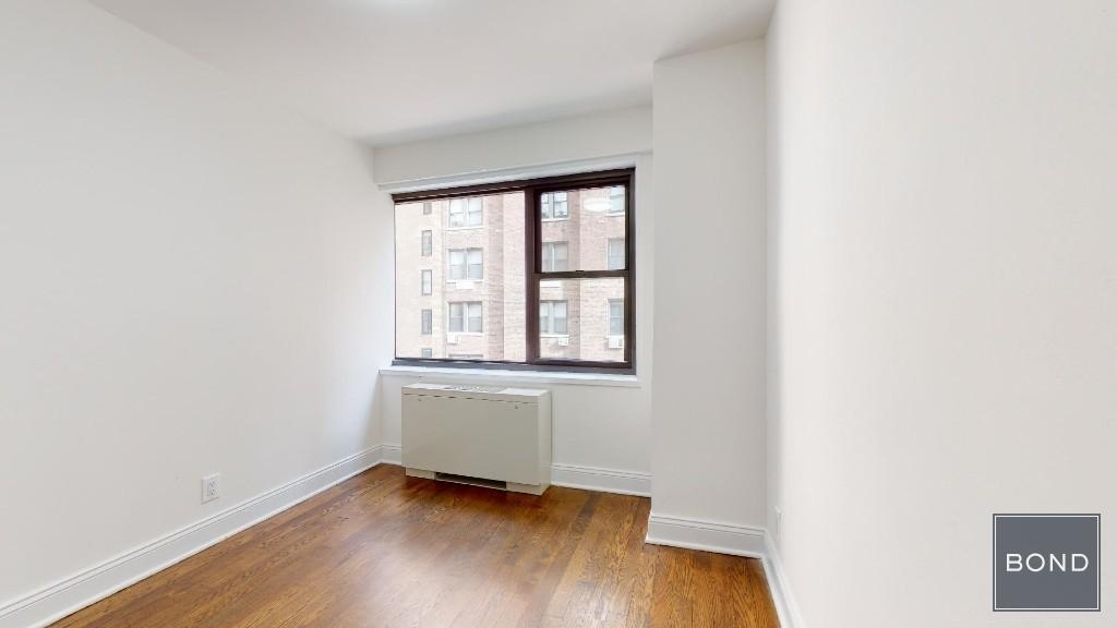 405 East 56th Street - Photo 2