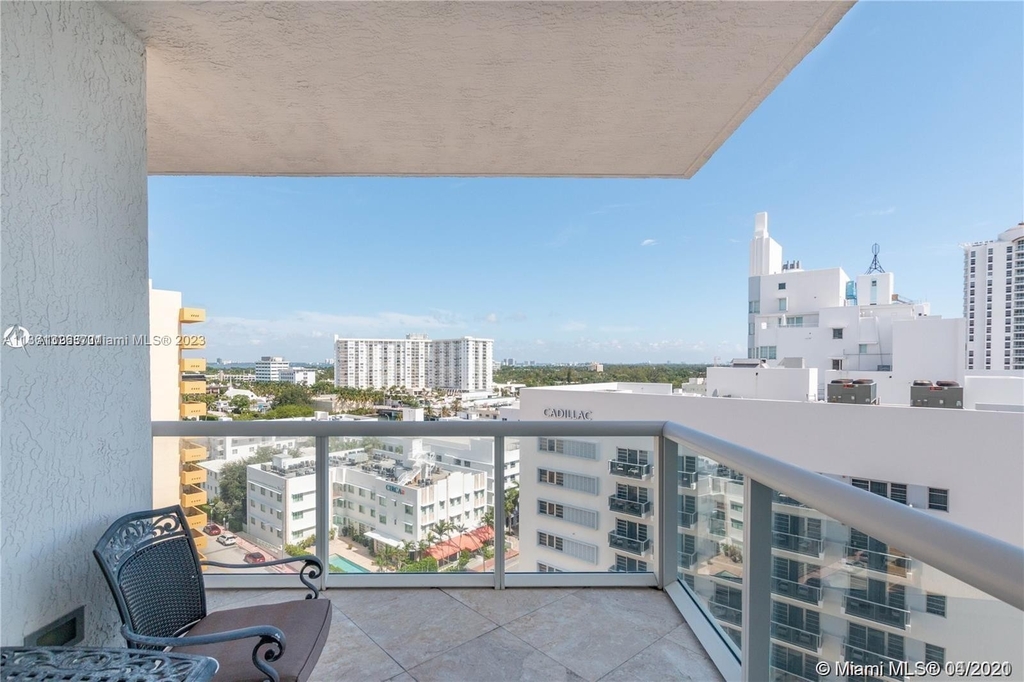 3801 Collins Ave - Photo 11