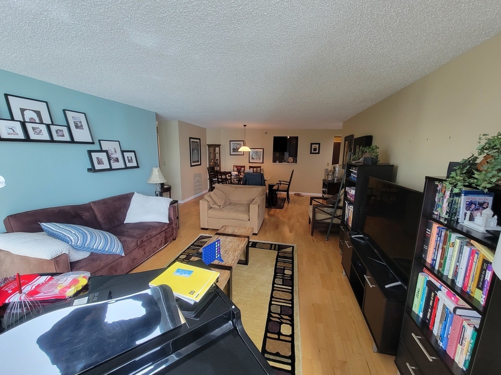 195 N Harbor Drive - Photo 2