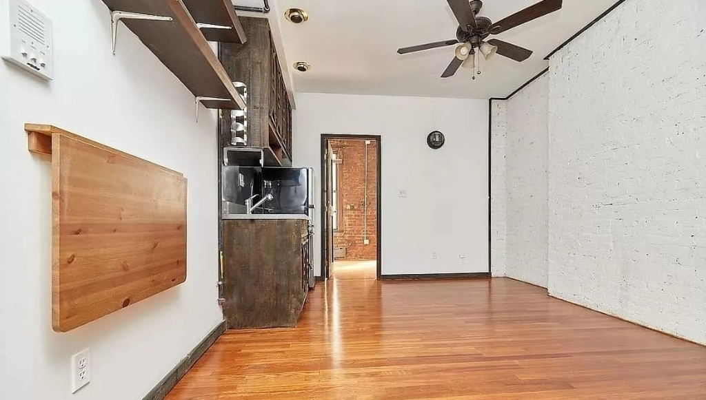 516 East 12th Street - Photo 3