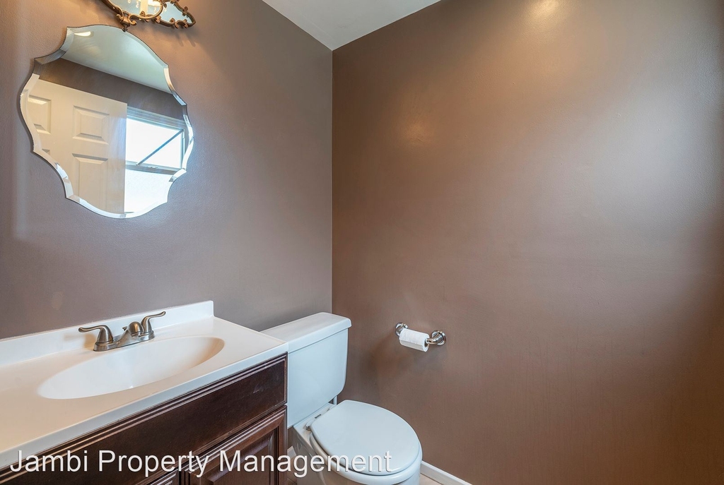 2410 Voorhees Avenue #5 - Photo 4