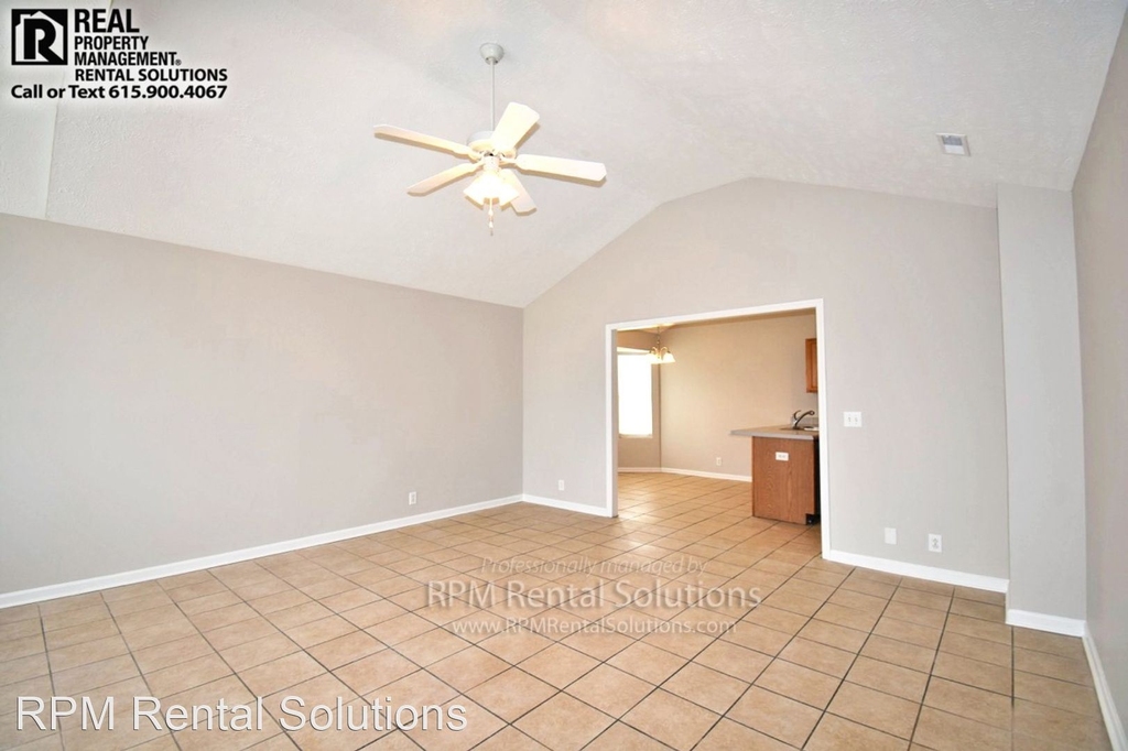 2825 Elijah Dr - Photo 2