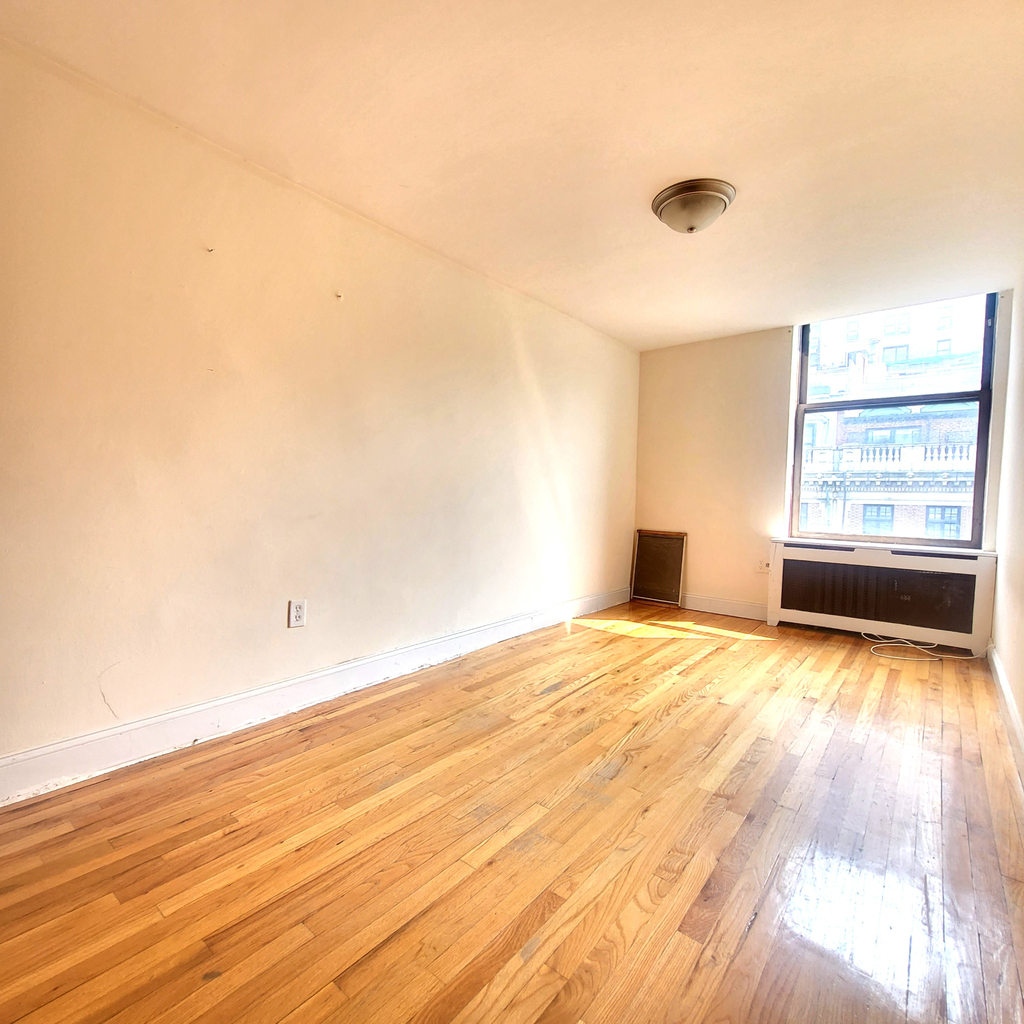 39 West 74th Street - Photo 5