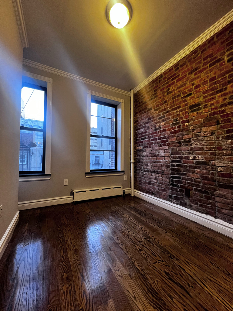 420 West 51st Street - Photo 6