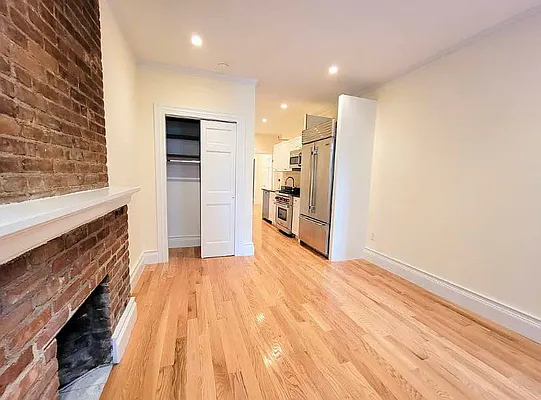 531 3rd Avenue - Photo 2