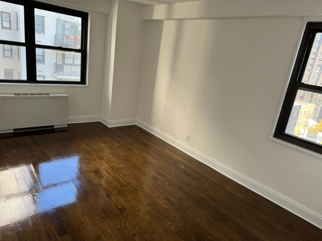 East 89th Street - Photo 2