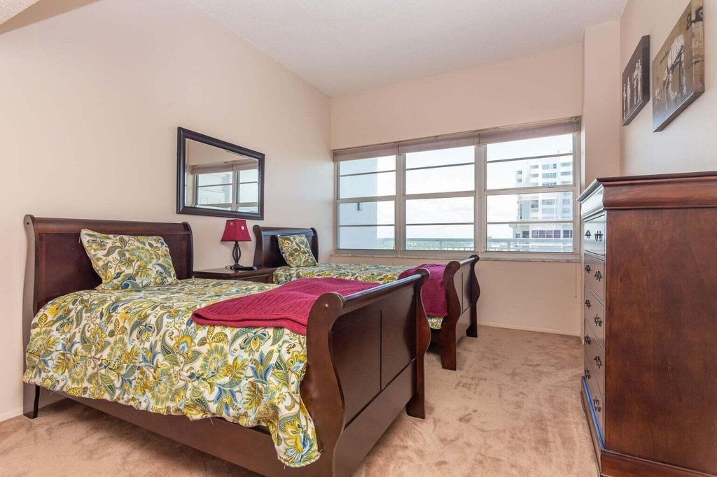 18031 Biscayne Boulevard - Photo 11