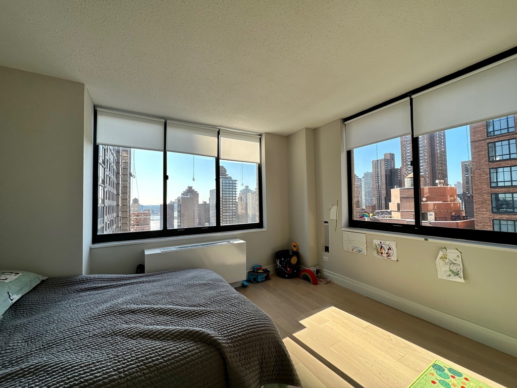 205 East 95th Street - Photo 7