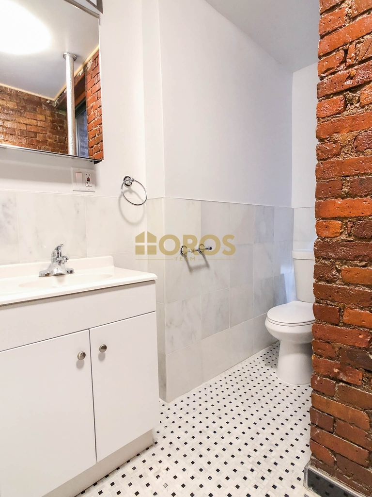 40 Clinton Street - Photo 6