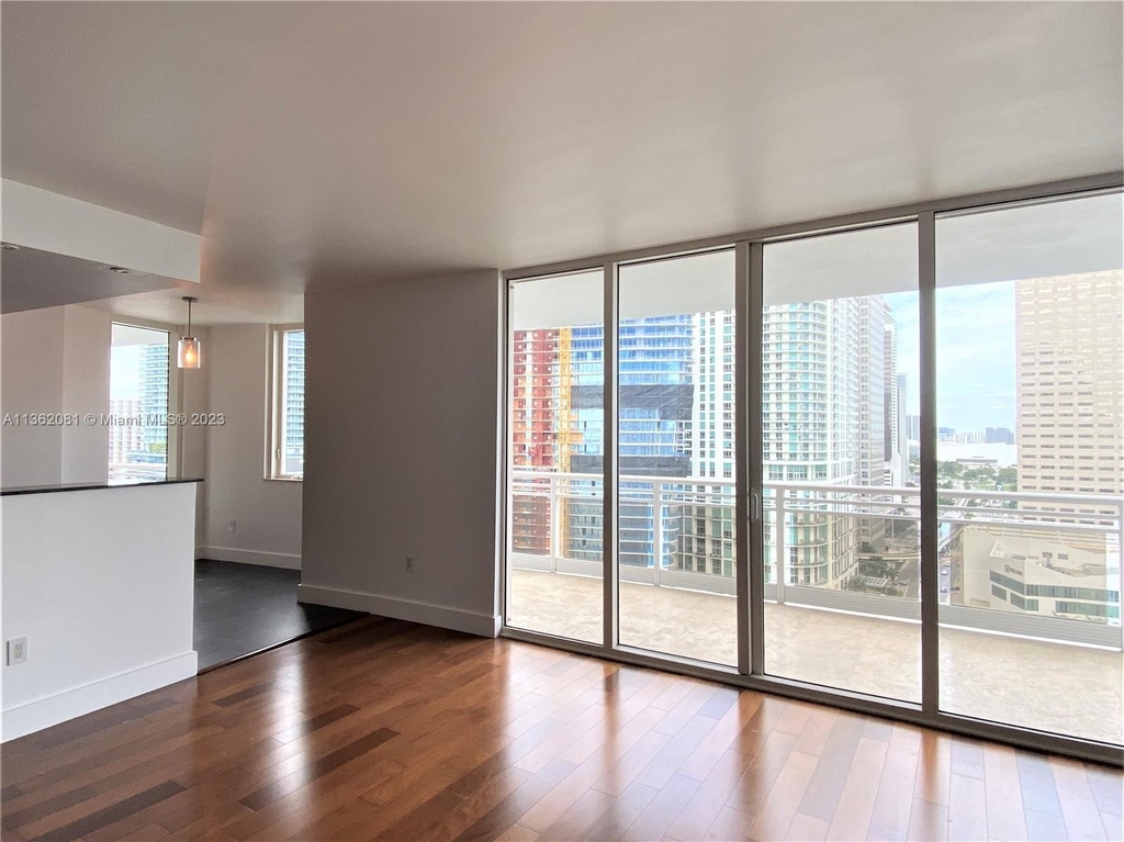 901 Brickell Key Blvd - Photo 6