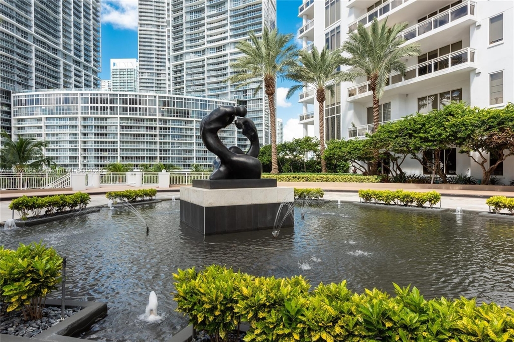 901 Brickell Key Blvd - Photo 33