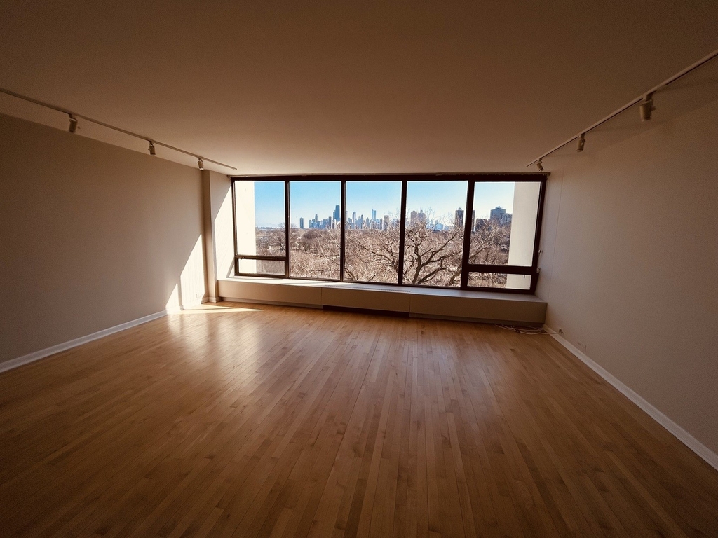 2800 N Lake Shore Drive - Photo 2