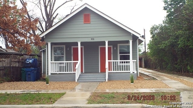 931 W Rosewood Ave - Photo 0