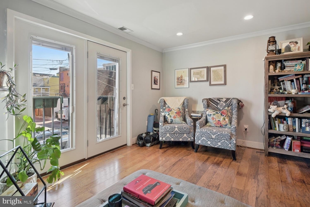 1413 11th Street Nw - Photo 2