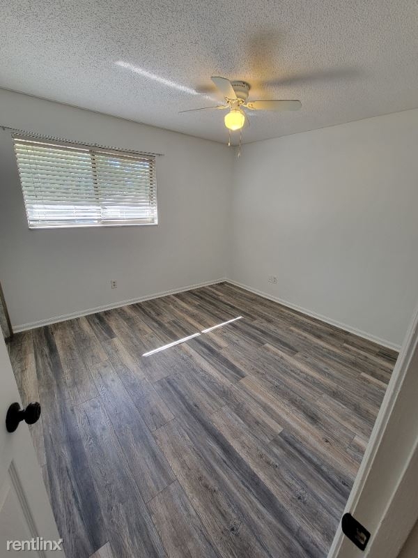 3801 Crown Point Road 2072 - Photo 20
