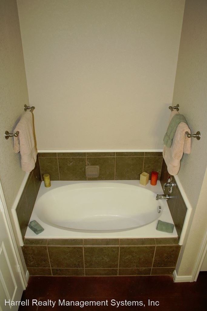 9800 B Salem Way - Photo 7