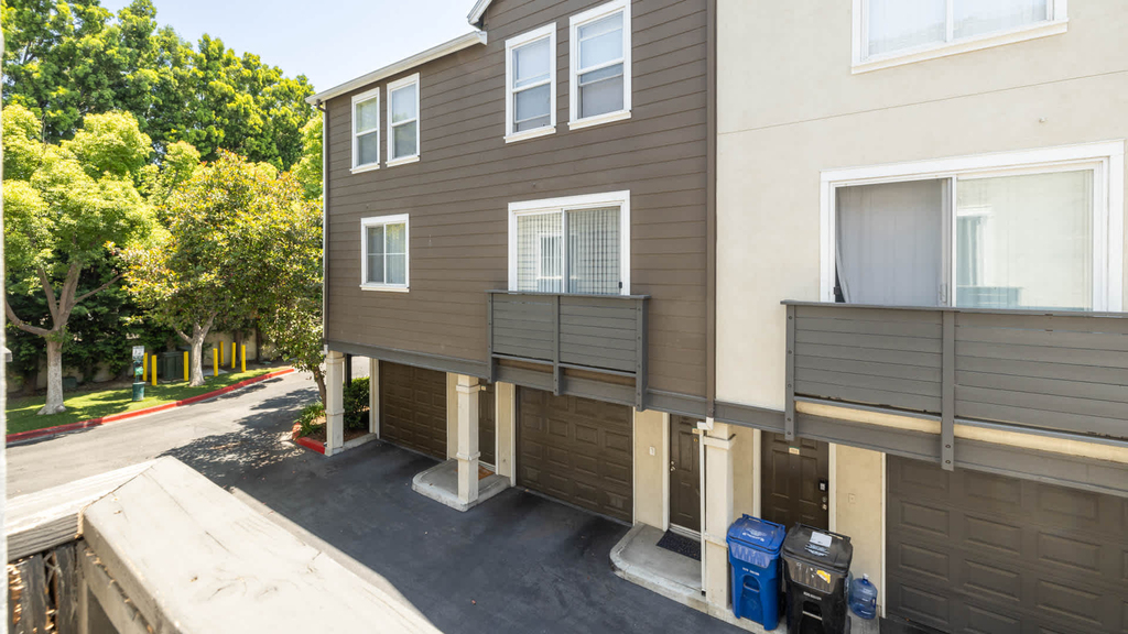 19200 Nordhoff Street - Photo 24