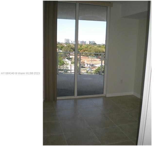 2600 Sw 27 Av - Photo 7