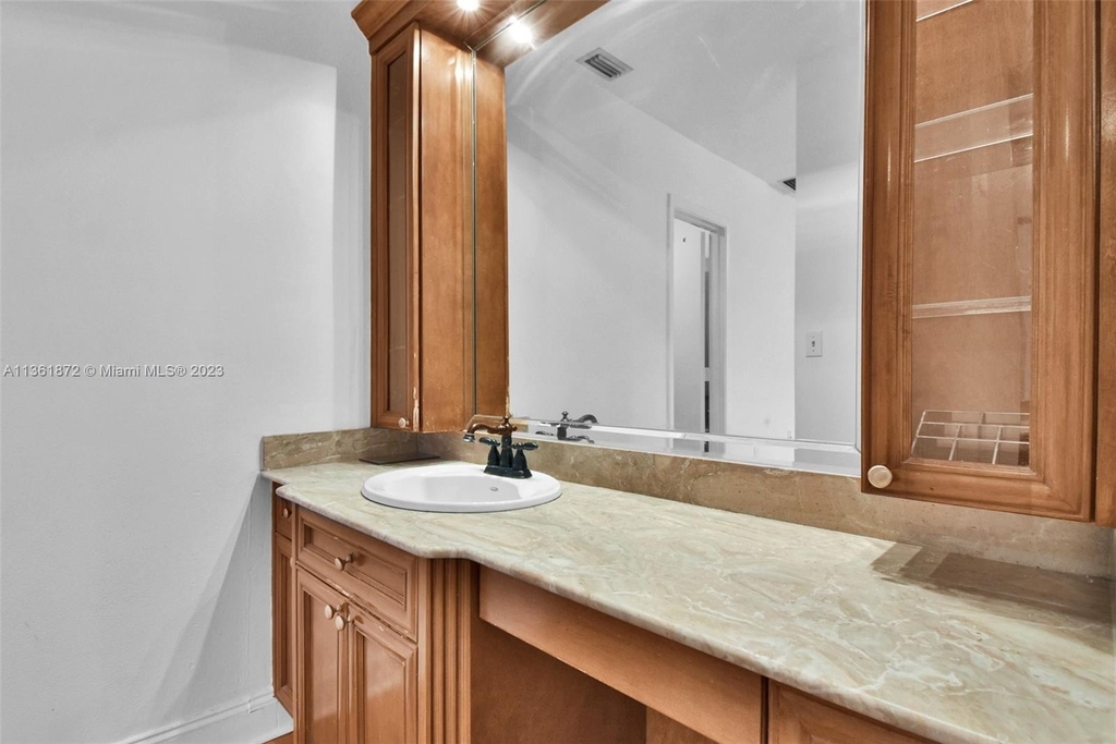 11243 Sw 9th Ct - Photo 24