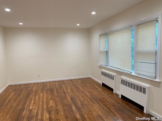 79 Lakeview Avenue - Photo 2