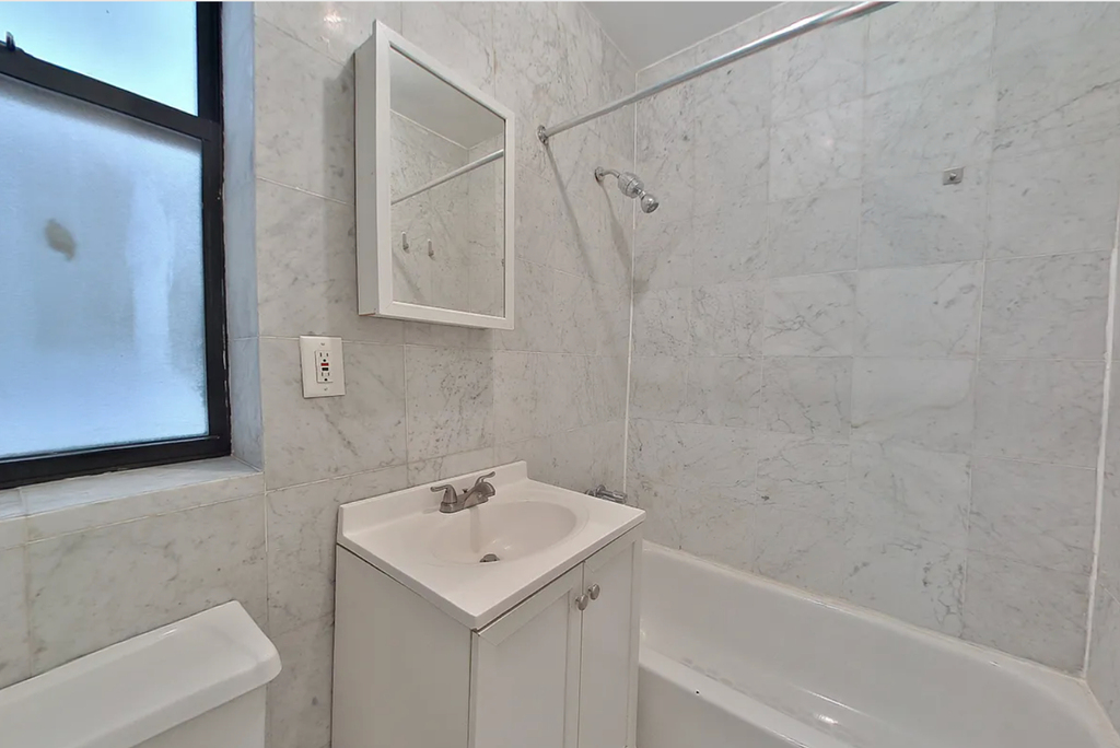 15 West 64th Street - Photo 5