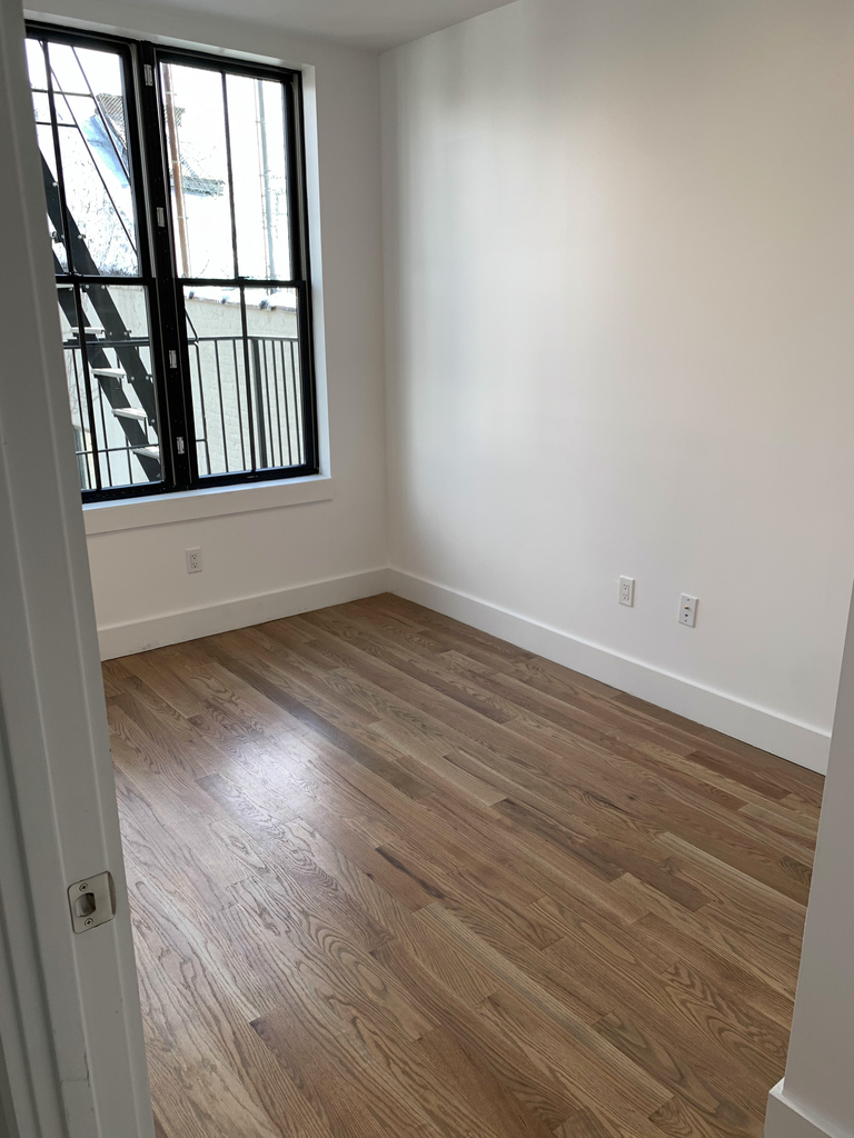 754 Grand Street - Photo 9