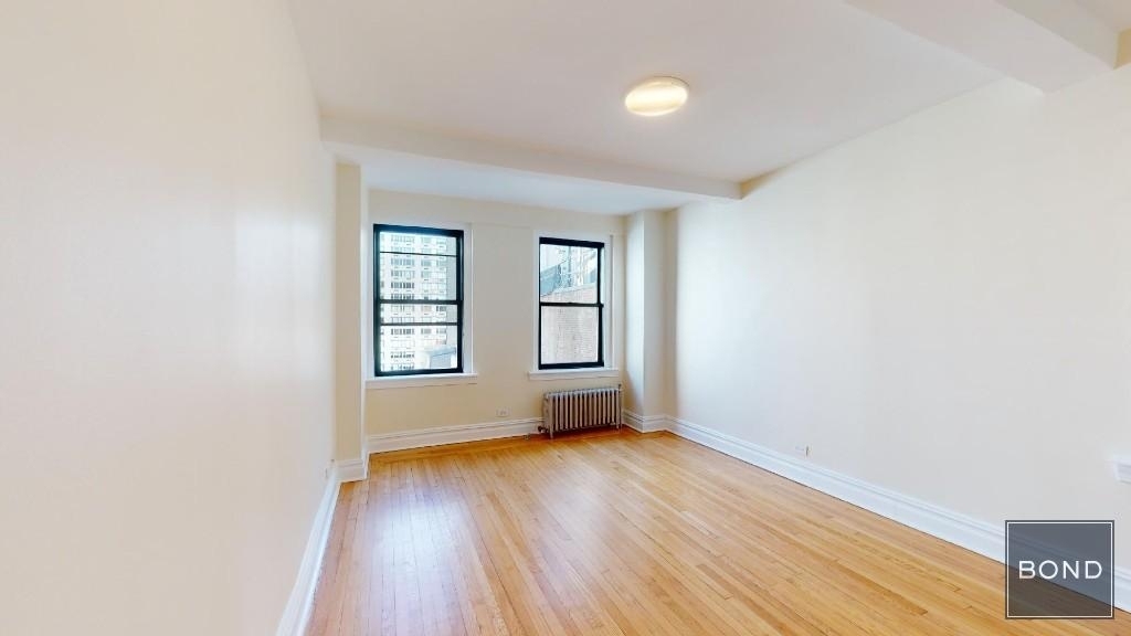 210 East 68th Street - Photo 6