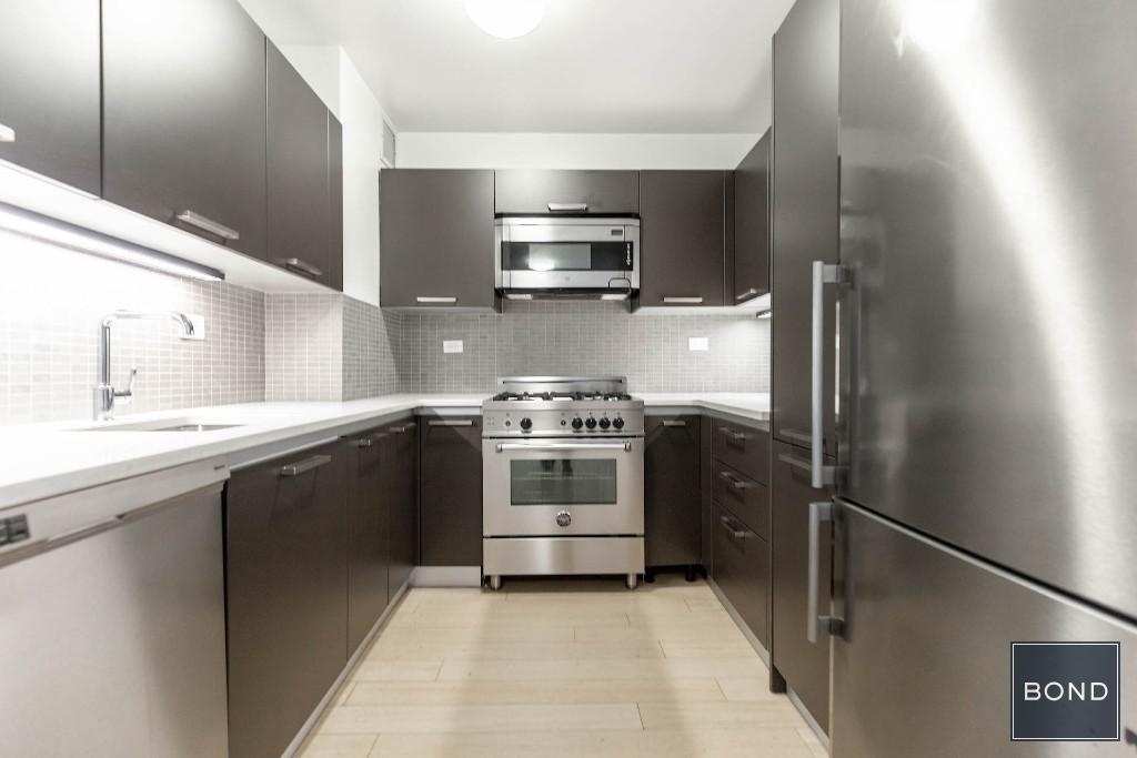 222 East 39th Street - Photo 4