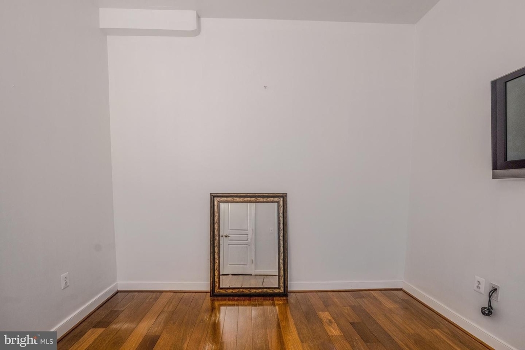 631 D St Nw #130 - Photo 21