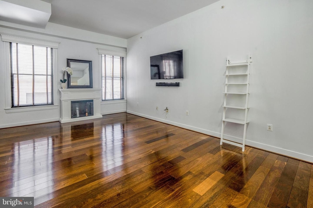 631 D St Nw #130 - Photo 35