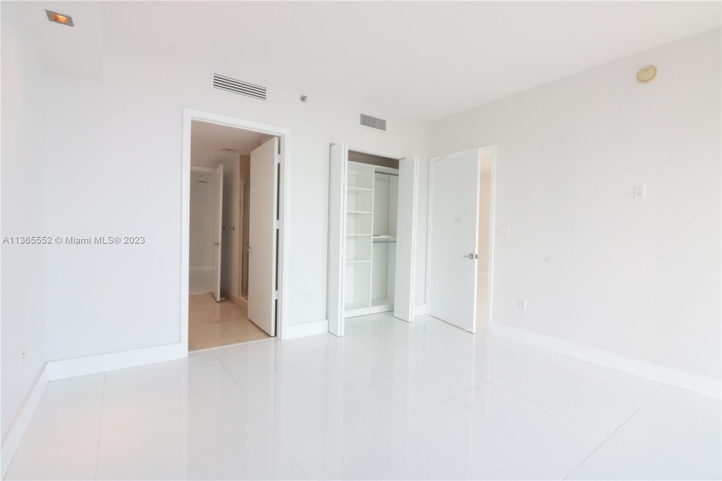 495 Brickell Ave - Photo 25