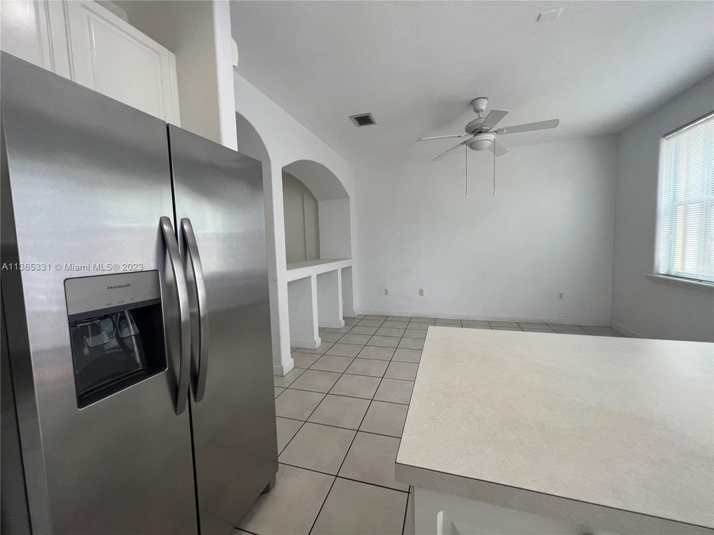 11316 Nw 54th Ter - Photo 5
