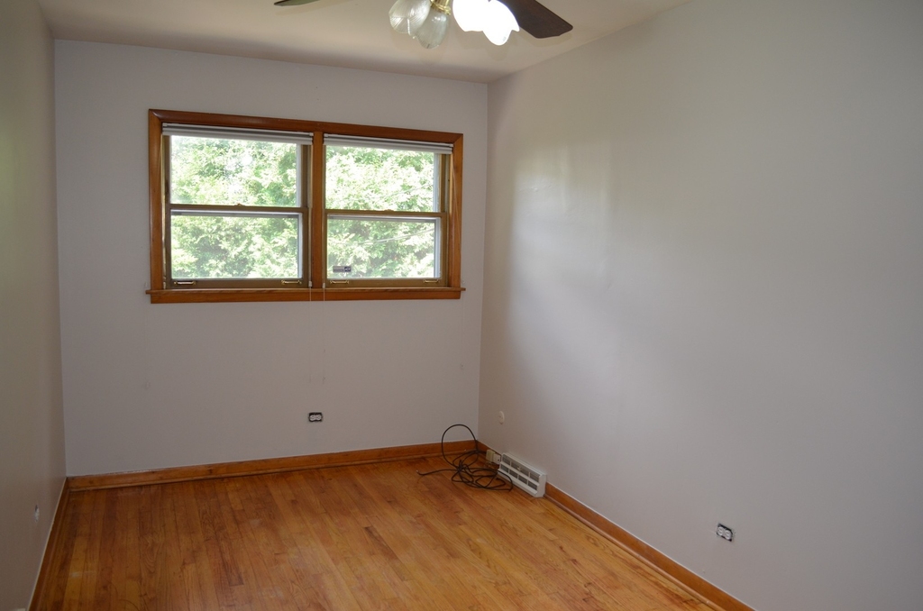 1416 W Lill Avenue - Photo 5