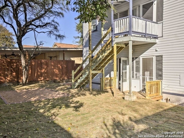 1805 N Flores St - Photo 20