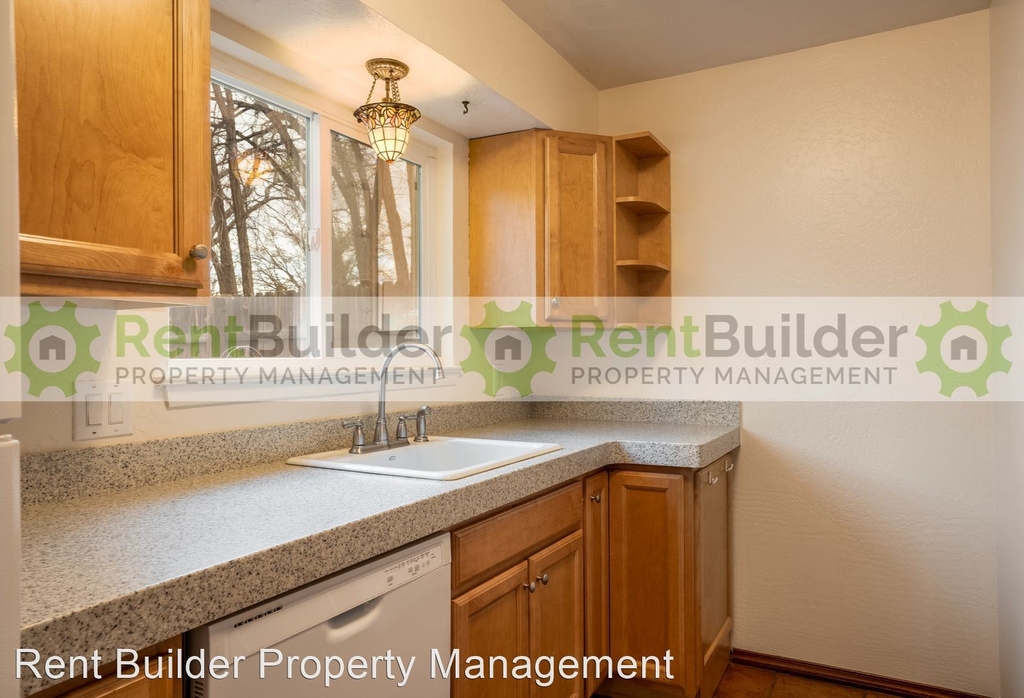 5447 6th St. Nw - Photo 8