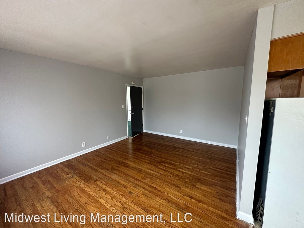 7036 East 10th Street - Photo 11