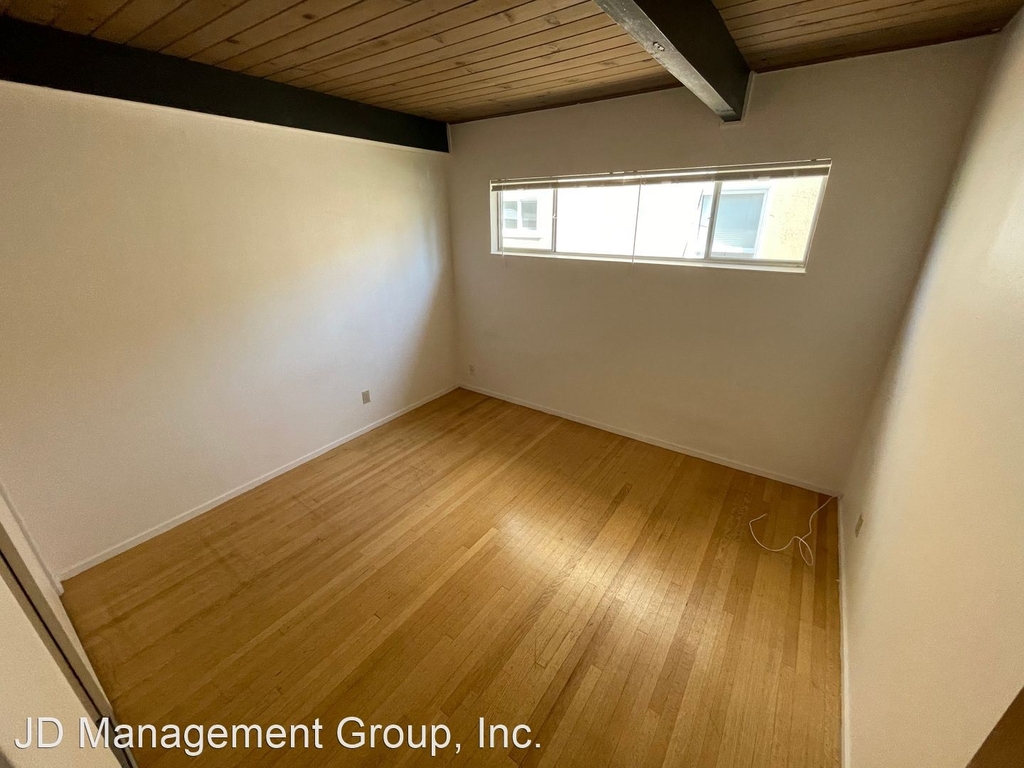 1540 Milvia Street - Photo 3