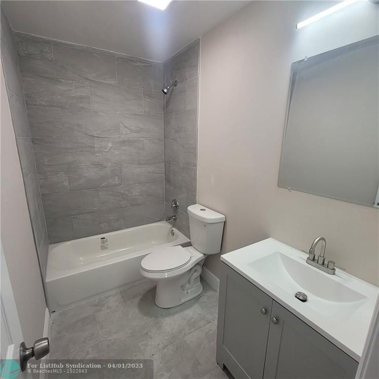 931 Sw 76th Ave - Photo 7